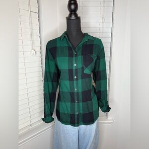 Old Navy Green and Black Plaid Button Down Shirt